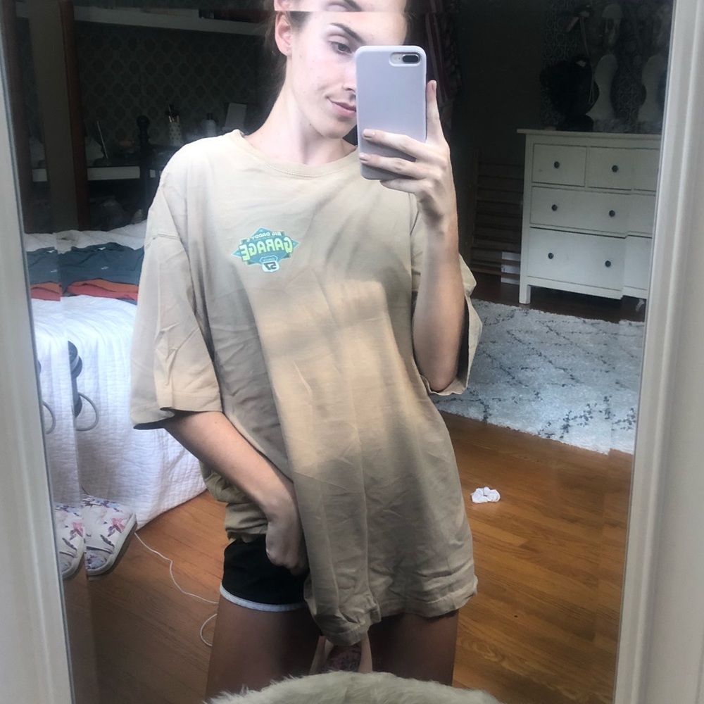 Thrifted logo tee!